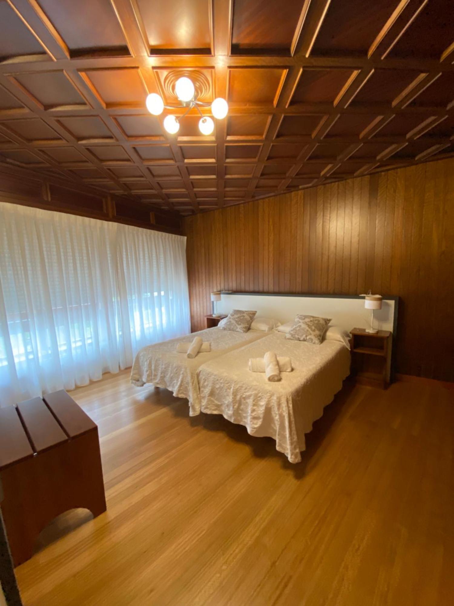 Vendaval 호텔 산타 마르타 데 오르티게이라 외부 사진